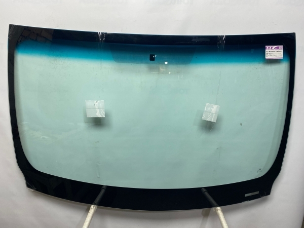 RENAULT TRAFIC  2001- KMK Стекло лобовое