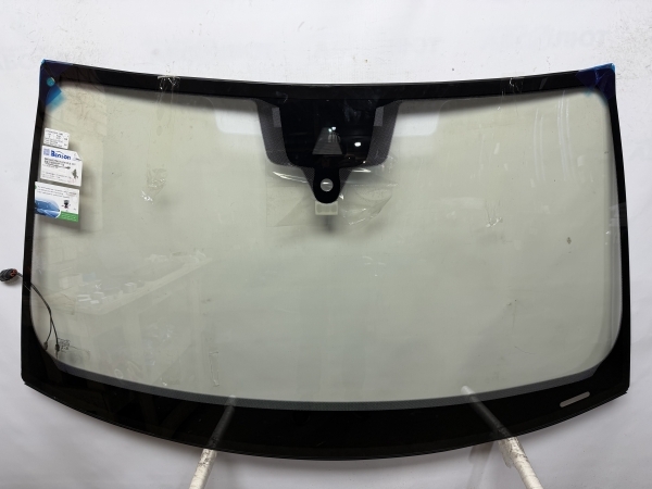 AUDI Q8  2018-  BENSON-ДД-КАМЕРА ПРОЕКЦИЯ АТЕРМАЛ ПОЛНЫЙ ПОДОГРЕВ(НИТИ) Стекло лобовое  