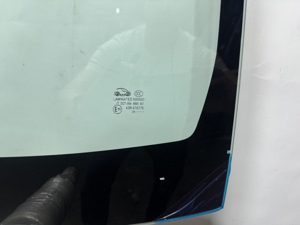 TOYOTA PORTE 3DHB 2004- NNP1 ZDG Стекло лобовое