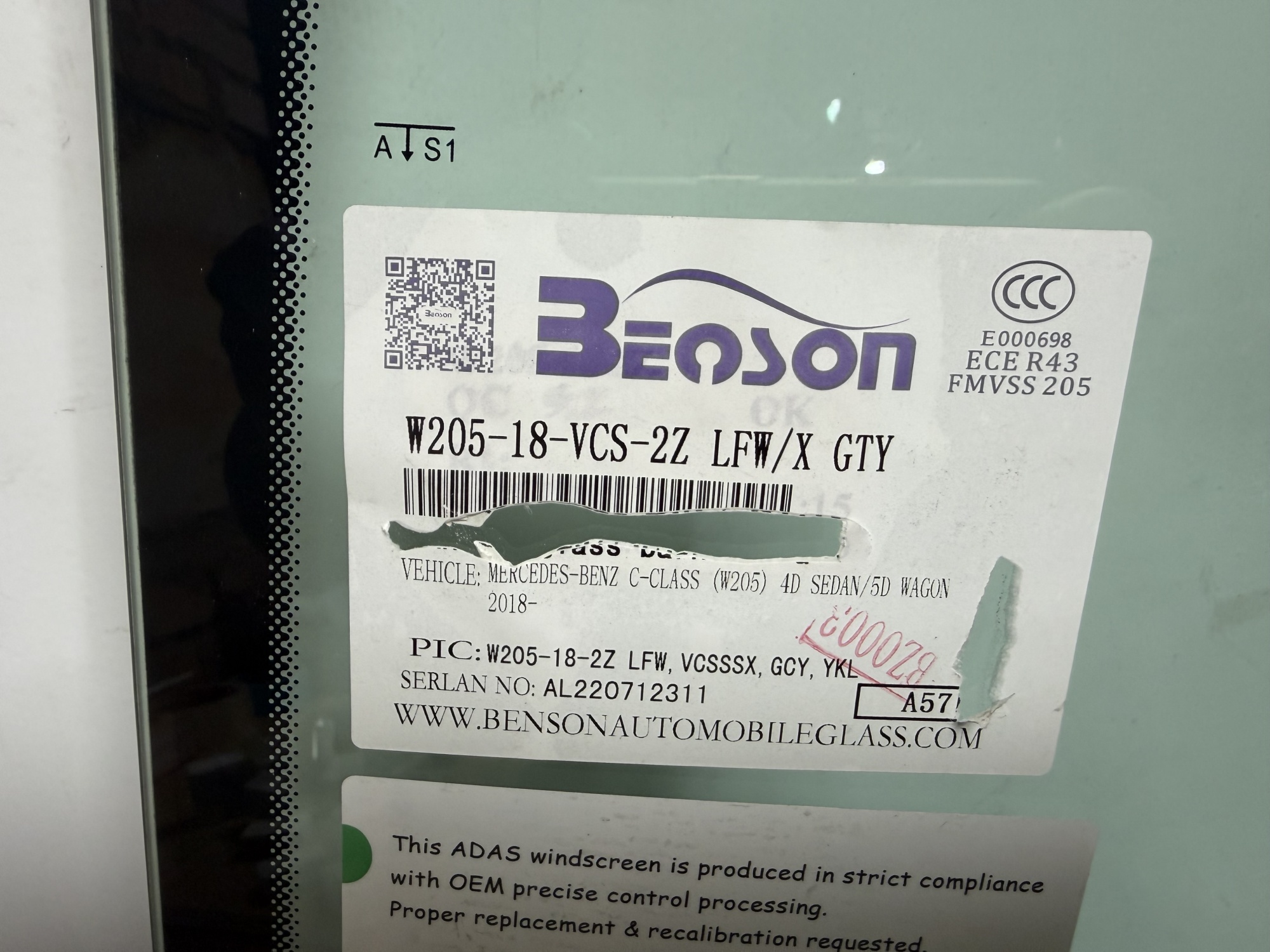 MERCEDES W205 C-CLASS 4D/5D  2014- BENSON ДД 2-Е КАМЕРЫ (РЕСТ 2018-) Стекло лобовое