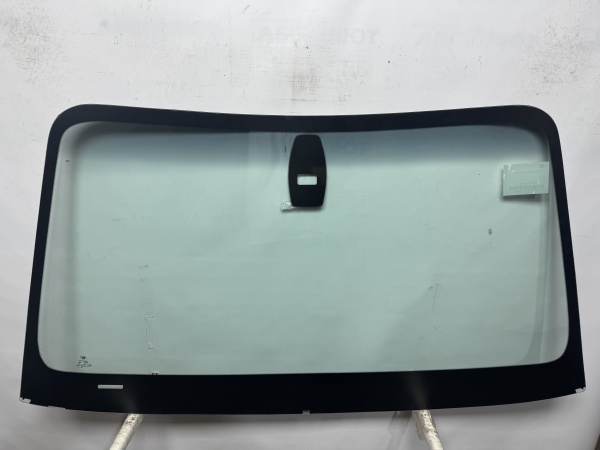 BMW 1-SERIA E87/81  2004-  FYG- датчик дождя(место) СЕРАЯ ПОЛОСА Стекло лобовое