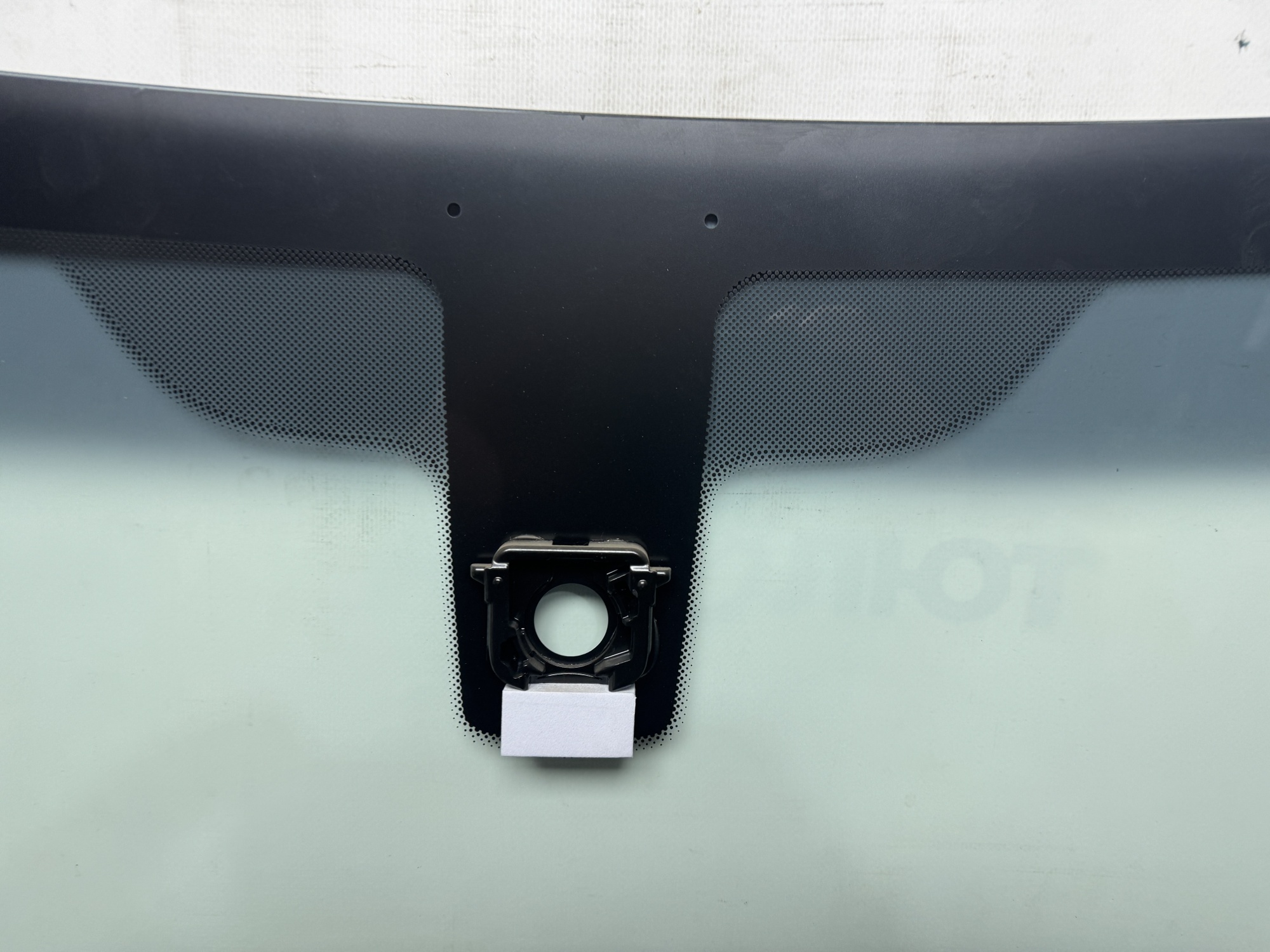 BMW 5-SERIA  F10/F11  2012- FYG ДД(РЕСТАЙЛИНГ) СЕРАЯ ПОЛОСА  Стекло лобовое