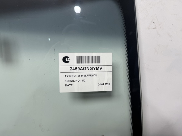 BMW 5-SERIA  F10/F11  2010- FYG ДД СЕРАЯ ПОЛОСА Стекло лобовое