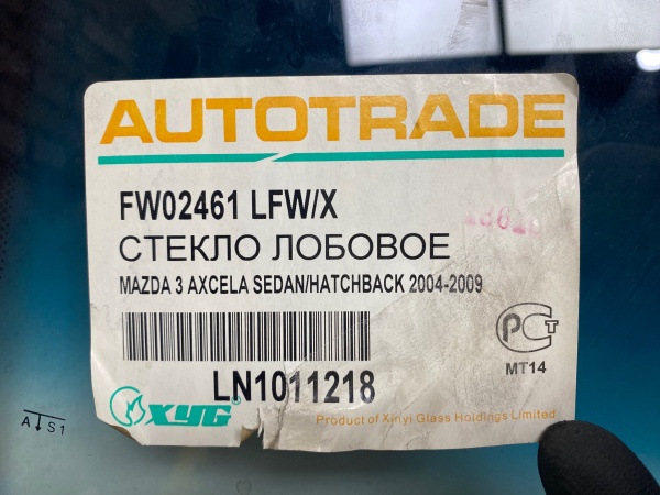 MAZDA 3   2003-  XYG Стекло лобовое