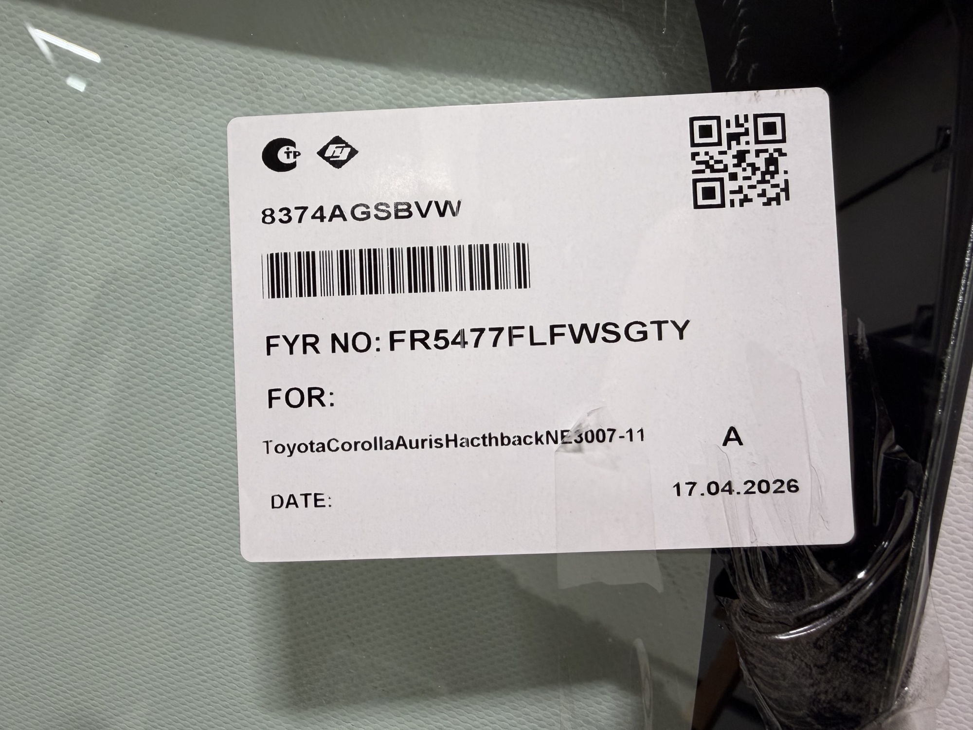 TOYOTA AURIS 5D HBK 2007-  FYG ПЯТАК ПРАВЫЙ РУЛЬ МОЛДИНГ Стекло лобовое 