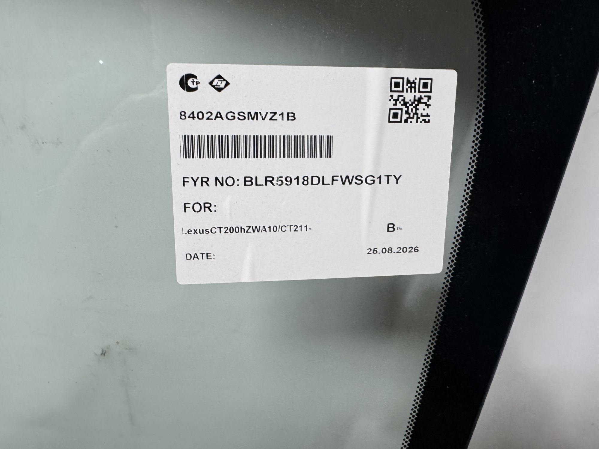 LEXUS CT200H 5D HATCHBACK  2011-  FYG- ДД БЕЗ ПОЛОСЫ Левый руль  Стекло лобовое