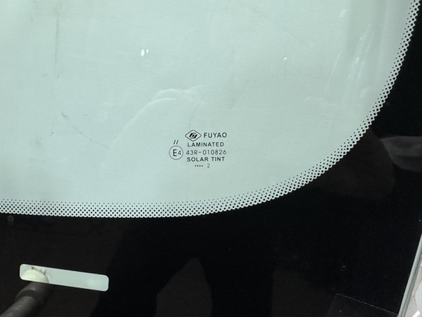 BMW 5-SERIA  F10/F11  2010- FYG ДД Стекло лобовое