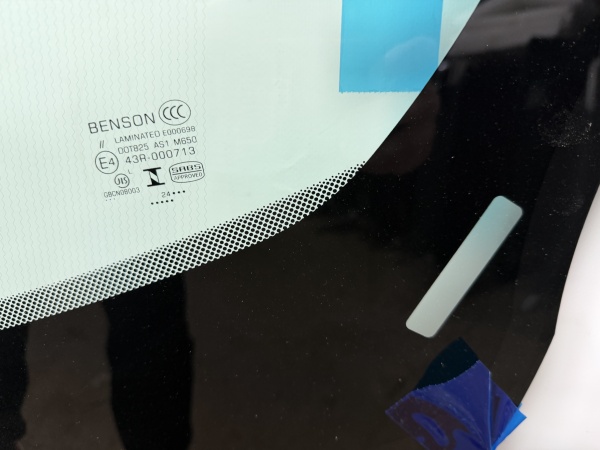 LAND ROVER DISCOVERY V 2016-  BENSON  [полный обогрев+ ДД+2е Камеры+молдинг] Стекло лобовое 